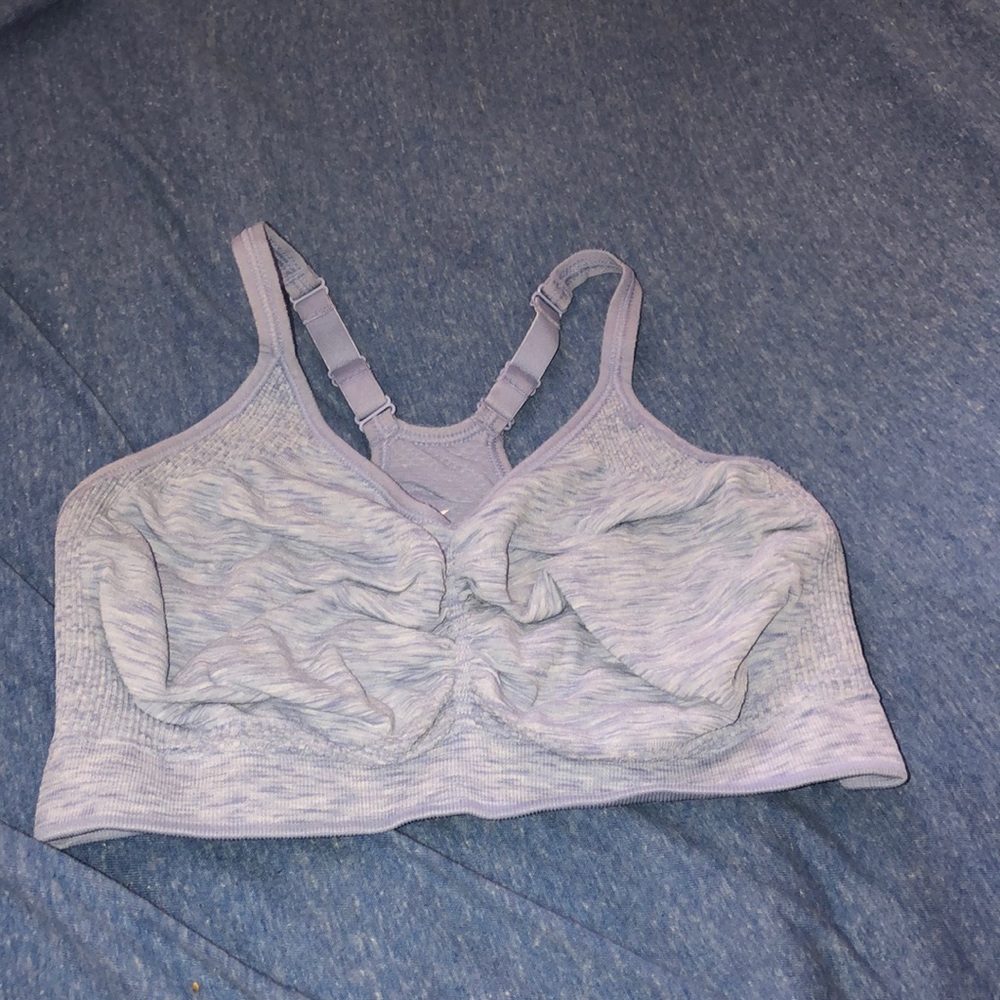 Old navy active sports bra ⁉️⁉️